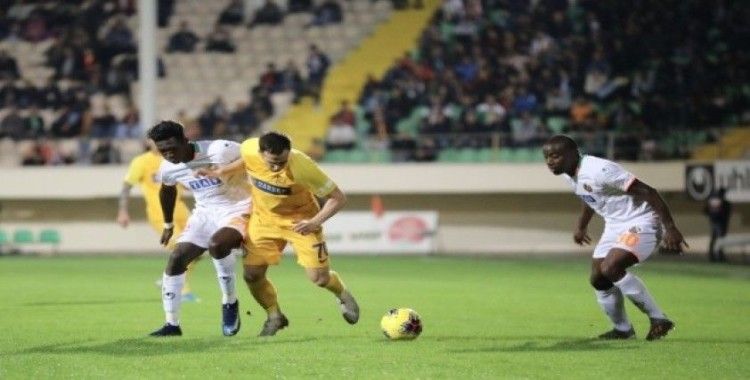 Süper Lig: A. Alanyaspor: 5 - MKE Ankaragücü: 0 (Maç sonucu)