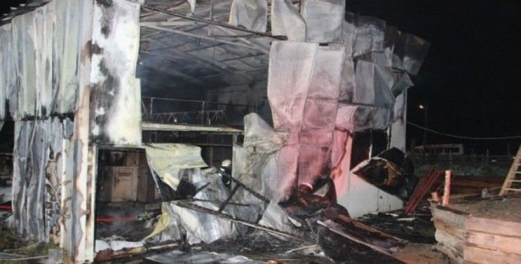Düzce’de tekstil fabrikası yandı