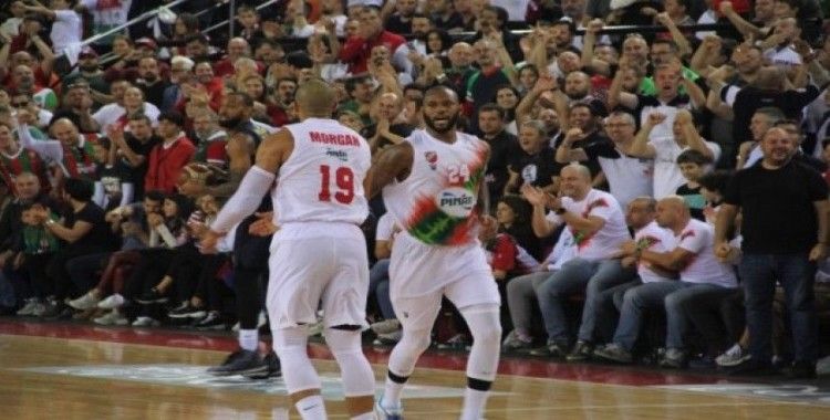 ING Basketbol Süper Ligi: Pınar Karşıyaka: 68 - Fenerbahçe Beko: 57