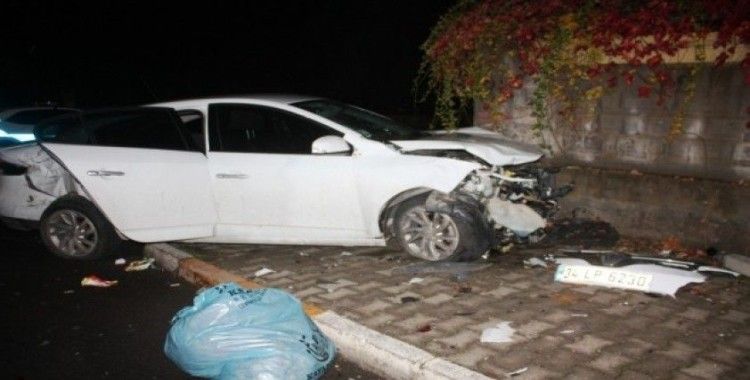 Diyarbakır’da feci kaza: 4 yaralı