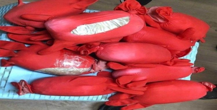 Bitlis’te bir şahsın üzerine gizlenmiş 5 kilo 616 gram eroin ele geçirildi