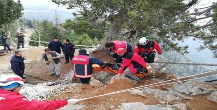 Mersin’de kayıp gencin 200 metrelik uçurumda bulunan cesedi çıkarıldı