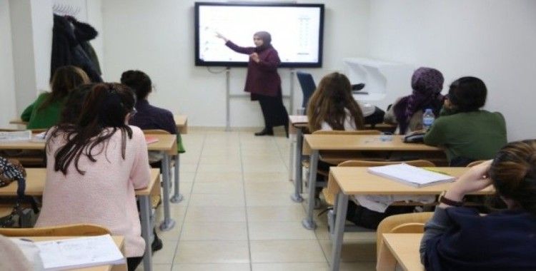 Haliliye’de öğrenciler ücretsiz kursta sınavlara hazırlanıyor