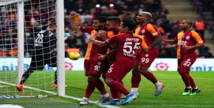 Galatasaray bu sezon 6. kez kalesini gole kapadı