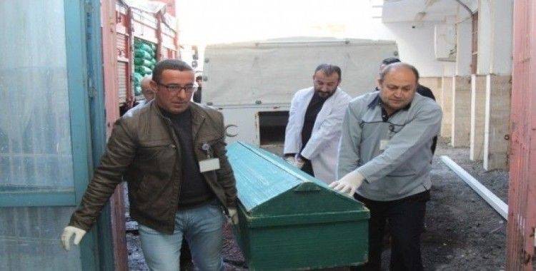 İran sınırında erkek cesedi bulundu