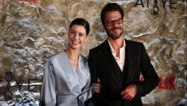 Beren Saat Atiye dizisinin galasında herkesi büyüledi övgüler yağdı