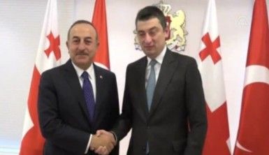 Bakan Çavuşoğlu, Gürcistan Başbakanı Gakharia ile görüştü