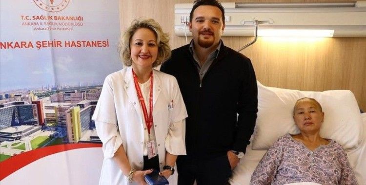 Parkinsonlu Kırgız hasta Türkiye'de sağlığına kavuştu