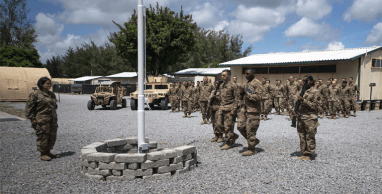 Eş Şebab, Kenya'da ABD askerlerinin de bulunduğu üsse saldırı düzenledi