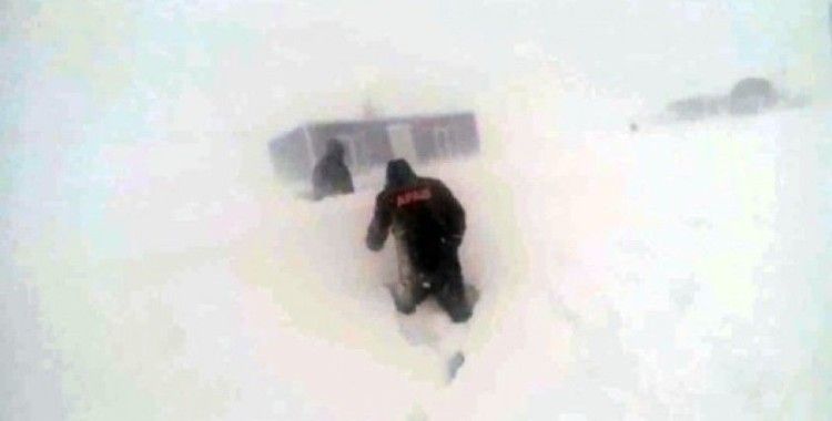Niğde’de kar nedeniyle mahsur kalan işçi kurtarıldı