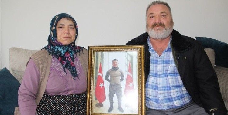 Çatışmada şehit düşen oğullarının hatıralarıyla yaşıyorlar