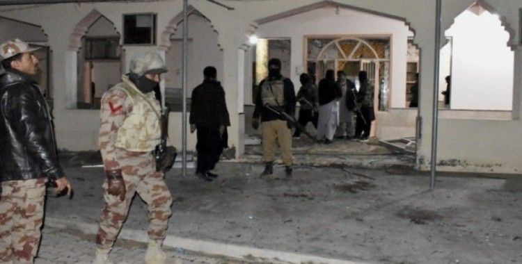 Pakistan'da cami saldırısı: En az 15 ölü, 20 yaralı
