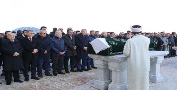 Cumhurbaşkanı Erdoğan, Büyük Çamlıca Camii'nde bir vatandaşın cenazesine katıldı