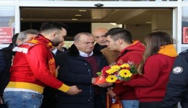 Galatasaray kafilesi ikinci yarı hazırlıkları için Antalya'ya geldi