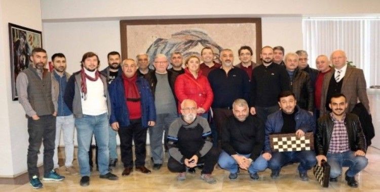 Gaziantep’te Gazeteciler Günü’nde ödüllü tavla turnuvası