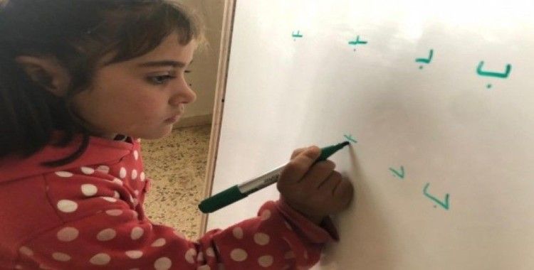 Barış Pınarı Harekatı ile Tel Abyad ve Resulaynlı 20 bin öğrenci okula başladı
