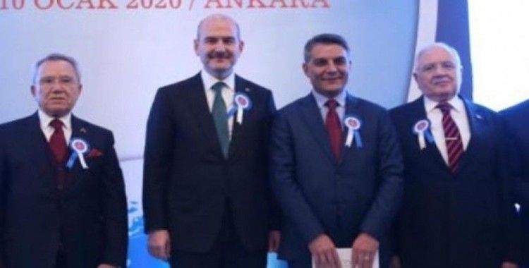 Kaymakam Özkan’a "Yılın İdarecisi" ödülü verildi