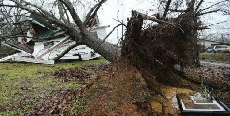 ABD'de fırtına ve kasırga felaketi: 11 ölü