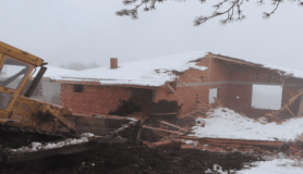 Samsun'da orman arazisindeki 26 kaçak yayla evi yıkıldı