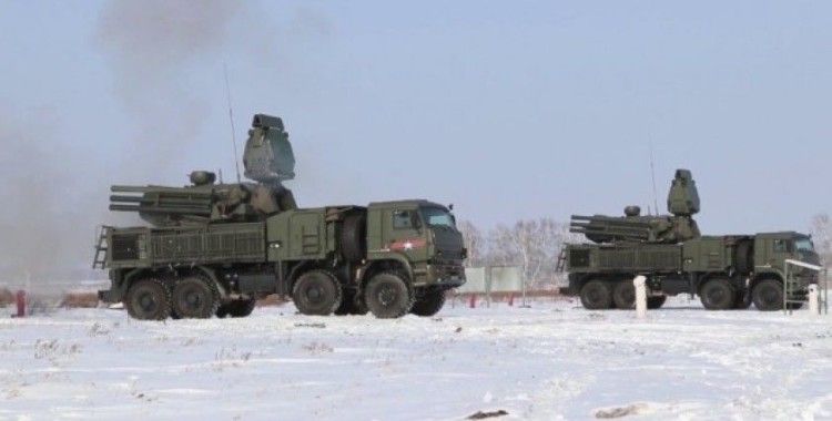 Rusya 25 bin askeriyle tatbikata başladı