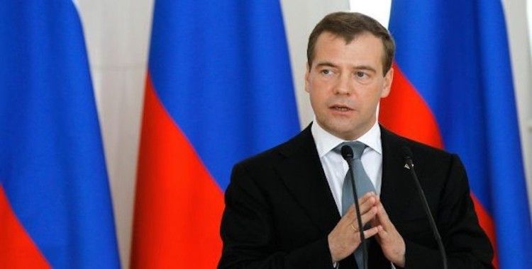 Medvedev partisinin genel başkanlığına devam edecek
