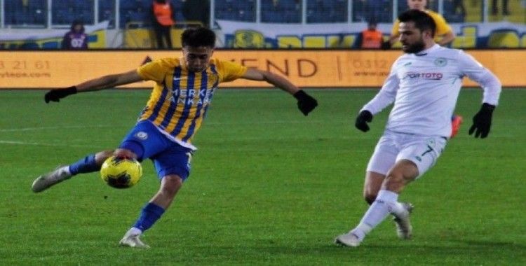 Süper Lig: MKE Ankaragücü: 0 - İttifak Holding Konyaspor: 0 (İlk yarı)