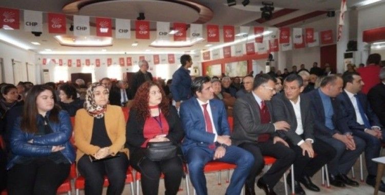 Sarıgöl CHP’de yeni başkan Eryılmaz oldu