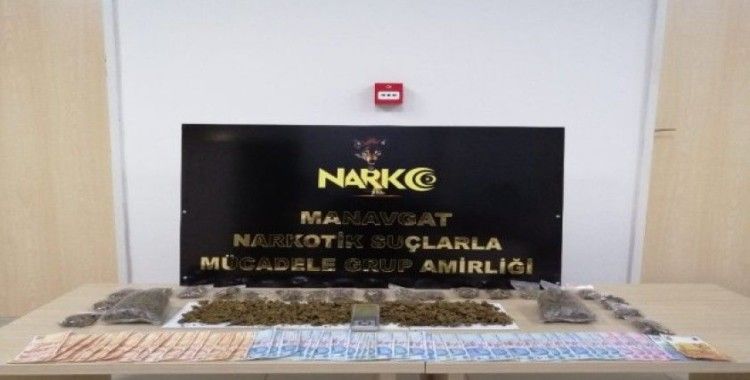 Antalya’da uyuşturucudan 2 şüpheli tutuklandı