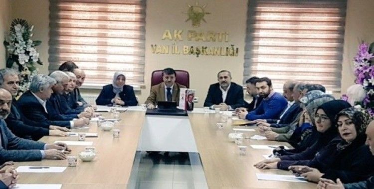 AK Parti Van İl Başkanlığı Yönetim Kurulu Toplantısı yapıldı