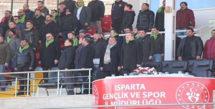 Isparta 32 Spor Yönetiminden "Bıçak kemiğe dayandı" açıklaması