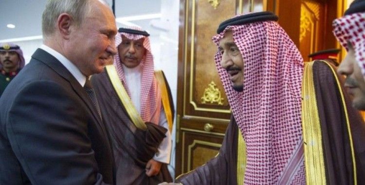 Putin ve Kral Selman 'petrol piyasalarını' görüştü