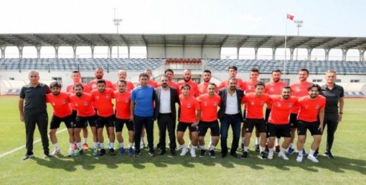 Sincan Belediyespor Kulübü futbol ve güreşteki başarılarıyla göz dolduruyor