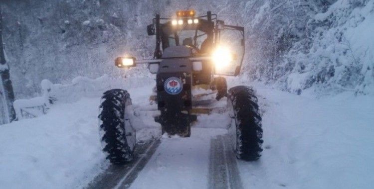 Doğu Karadeniz’de bin 19 köy yolu kar nedeniyle ulaşıma kapandı