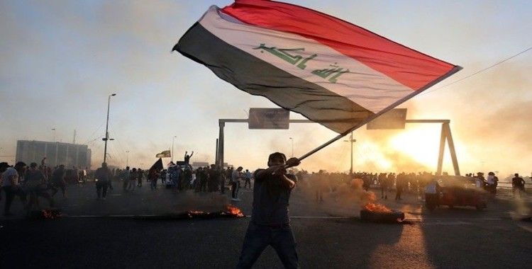 Irak'ın Kut kentinde Sadr'a meydan okuyan protestoculardan 'Grev' ilanı