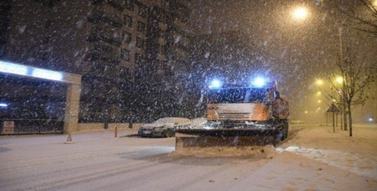 Samsun’da karla mücadele seferberliği