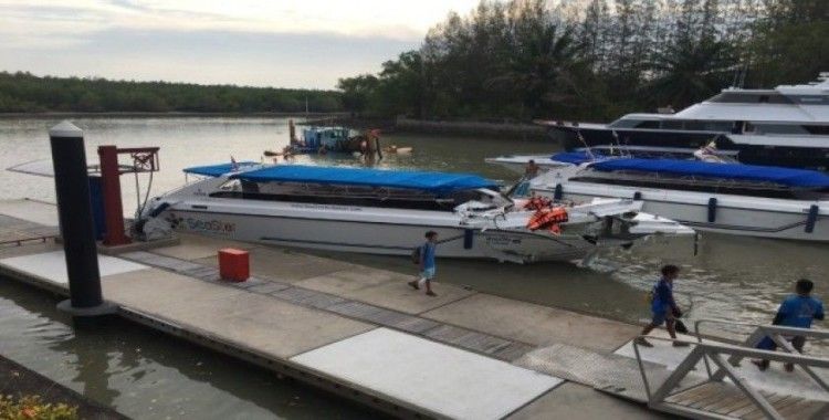Phuket Adası'nda sürat tekneleri çarpıştı: 2 ölü, 20 yaralı