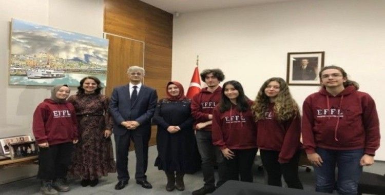 Zagreb Büyükelçisi Hızlan, Eskişehir Fatih Fen Lisesi proje ekibini kabul etti
