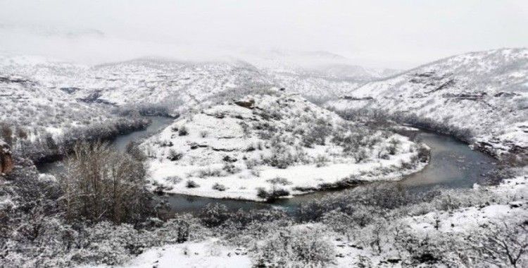 Tunceli’de yoğun kar yağışı: 39 köy yolu kapandı