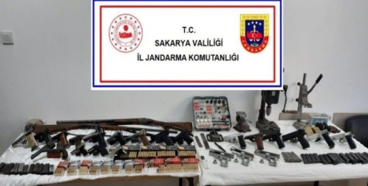 Sakarya’da silah ve mühimmat operasyonu: 3 gözaltı