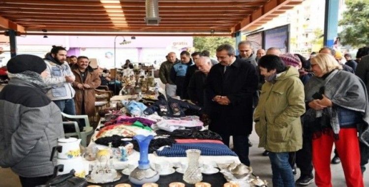 Adana’da İkinci El Ürünler ve Antika Pazarı açıldı