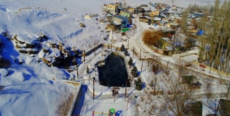 Erzurum'daki gizemli göl eksi 35'i gördü, yine donmadı