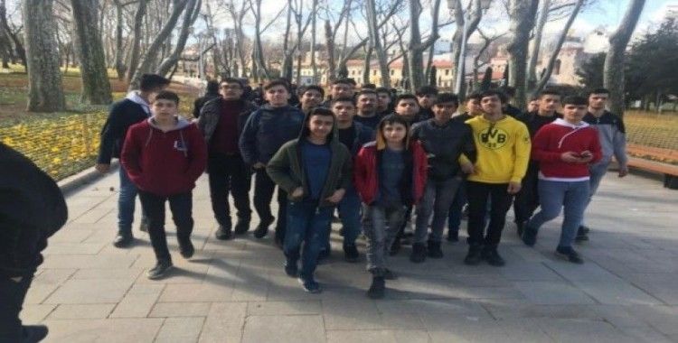 Hakkarili öğrenciler İstanbul gezisinden döndü