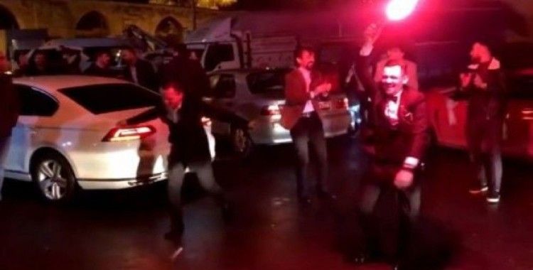 (Özel) İstanbul’da düğün konvoylarında şoke eden görüntüler kamerada
