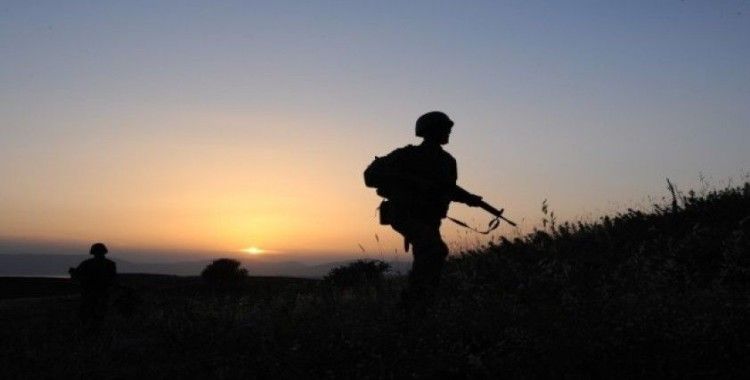 MSB: 'Suriye'nin kuzeyinden kaçan 3 PKK/YPG'li teslim oldu'