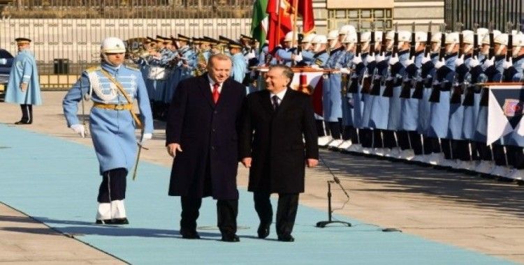 Cumhurbaşkanı Erdoğan, Özbek Cumhurbaşkanı Mirziyoyev'i resmi törenle karşıladı