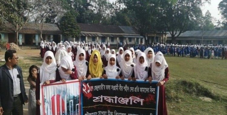 Bangladeş ’Uluslararası Anadil Günü’nü kutluyor