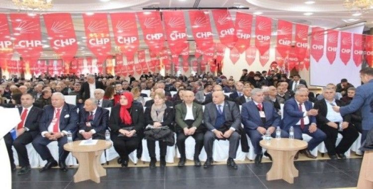 Tokat’ta CHP kongresinde gerginlik