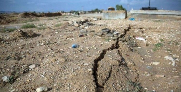 İran'da meydana gelen depremde yaralı sayısı 75'e yükseldi