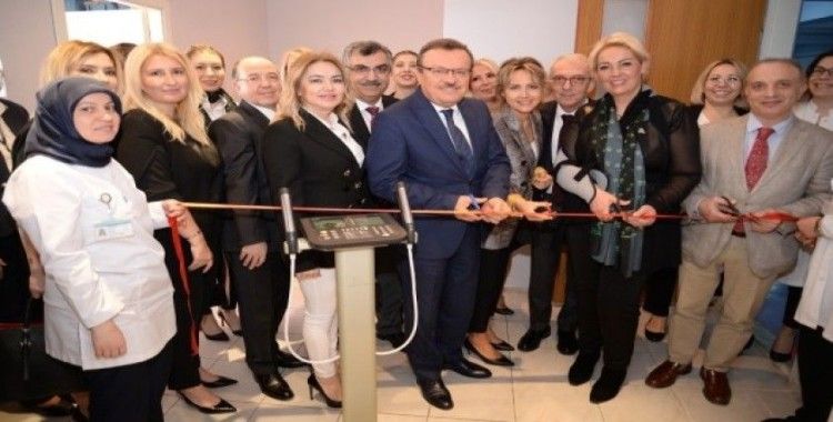 Sağlık gönüllülerinden Tıp Fakültesi’ne anlamlı bağış