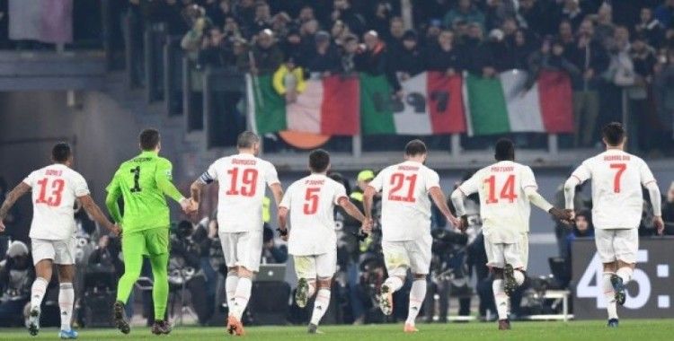 Serie A'da karşılaşmalar koronavirüs nedeniyle seyircisiz oynanacak